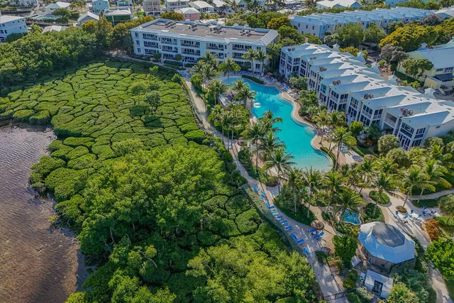 $2,250,000 | 97501 Overseas Highway, Unit 116 & 40' BOAT SLIP, Key Largo, FL 33037