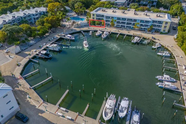 $2,250,000 | 97501 Overseas Highway, Unit 116 & 40' BOAT SLIP, Key Largo, FL 33037