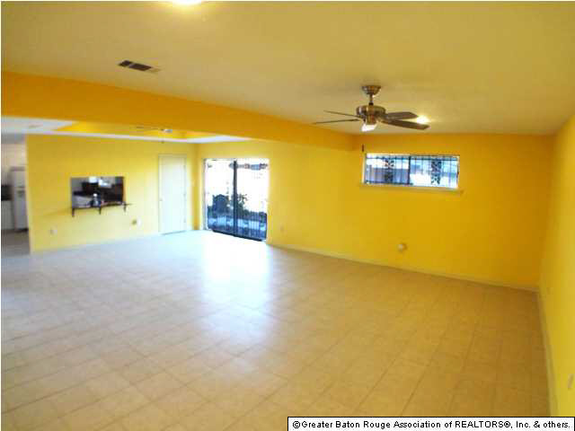2226 Harding Boulevard Baton Rouge, LA 70807 - Photo 4 of 14 Gallery Image 4