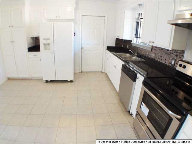 2226 Harding Boulevard Baton Rouge, LA 70807 - Photo 5 of 14 Gallery Image 5