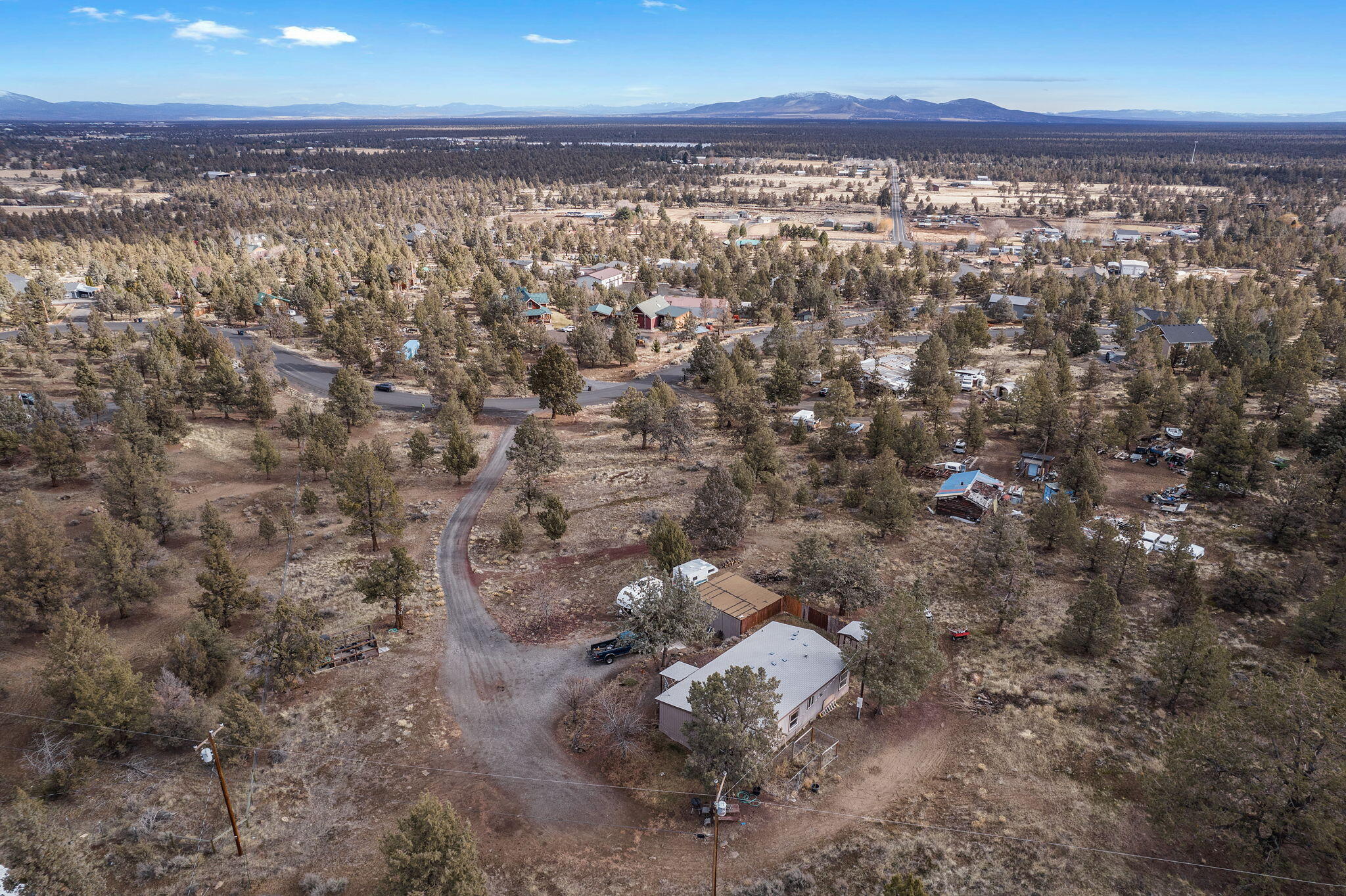 21239 Southwest Gift Road Bend, OR 97703 - Photo 2 of 37 2023_01_11_21239_sw_gift_rd_exterior-14