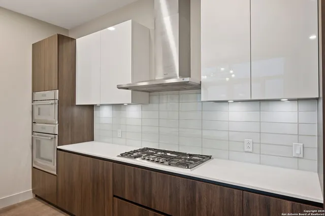 $3,500 | 123 Lexington Avenue, Unit 1308, San Antonio, TX 78205