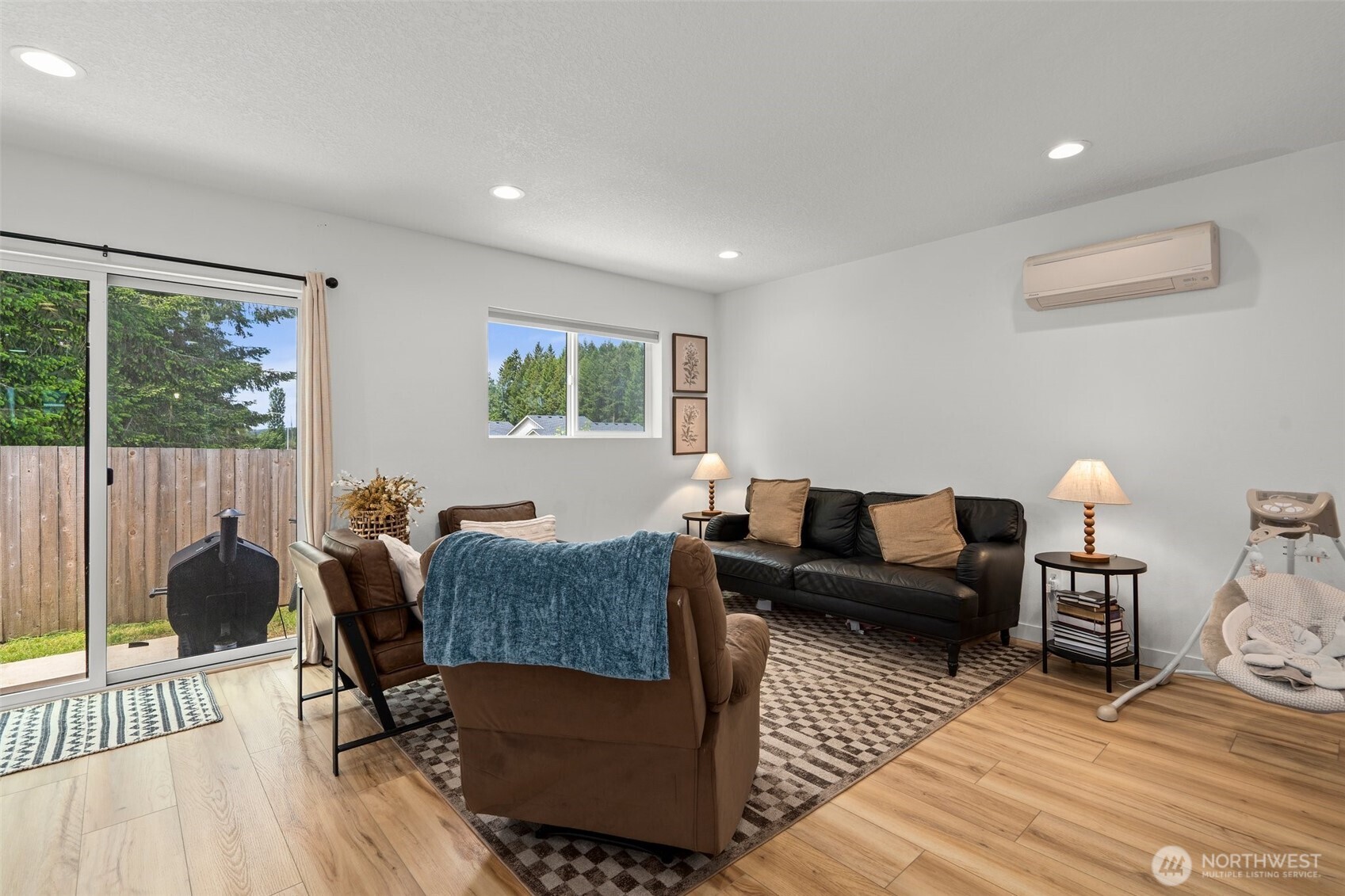 1013 Peach Road, Unit A & B Winlock, WA 98596 - Photo 5 of 30 a living room with furniture and a window