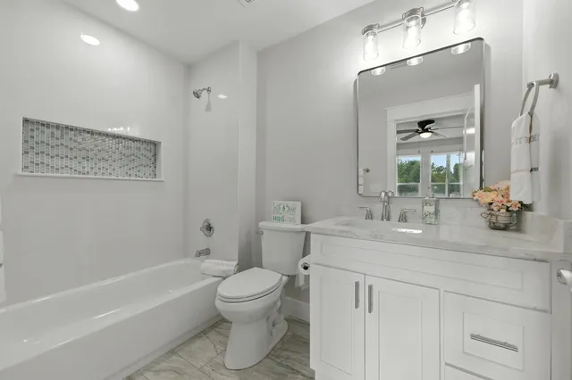 $399,990 | 172 Frazier Road, DeFuniak Springs, FL 32433