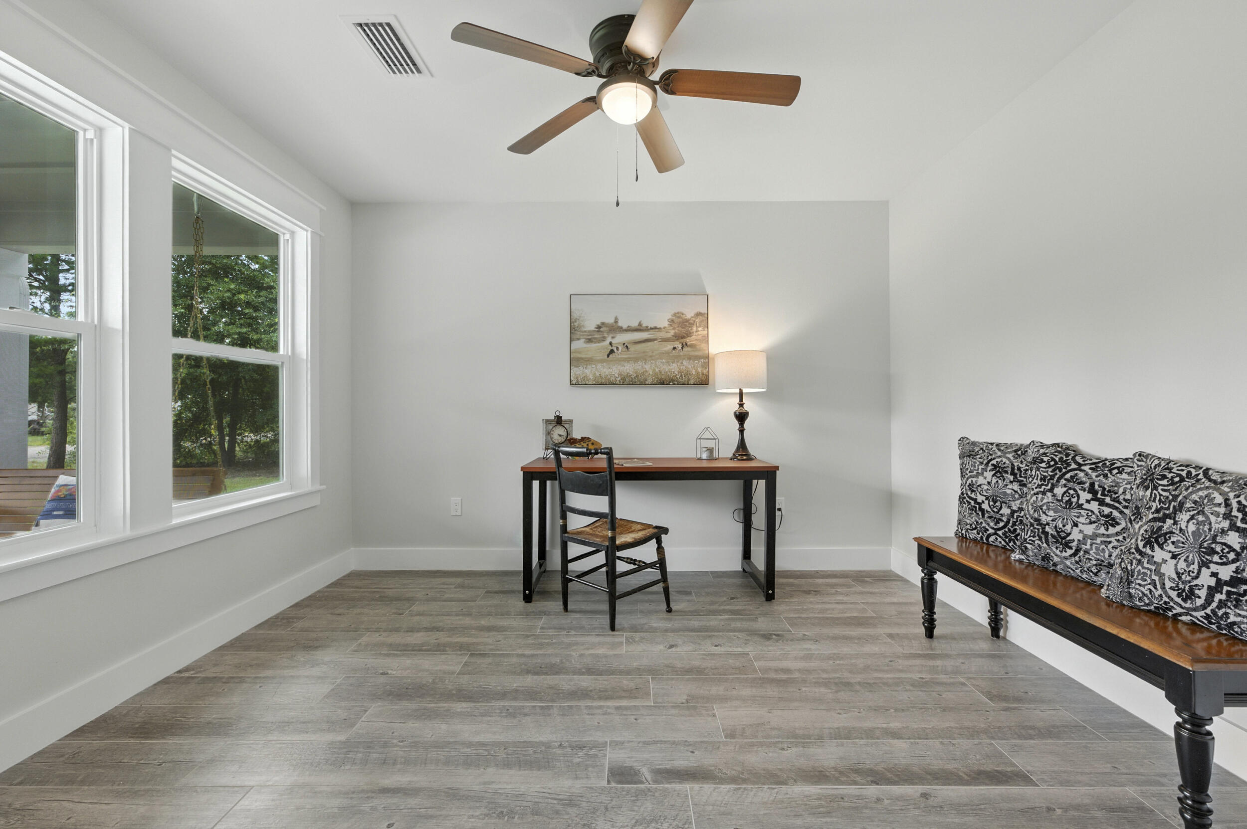 172 Frazier Road DeFuniak Springs, FL 32433 - Photo 10 of 78 a view of a livingroom with furniture and a window
