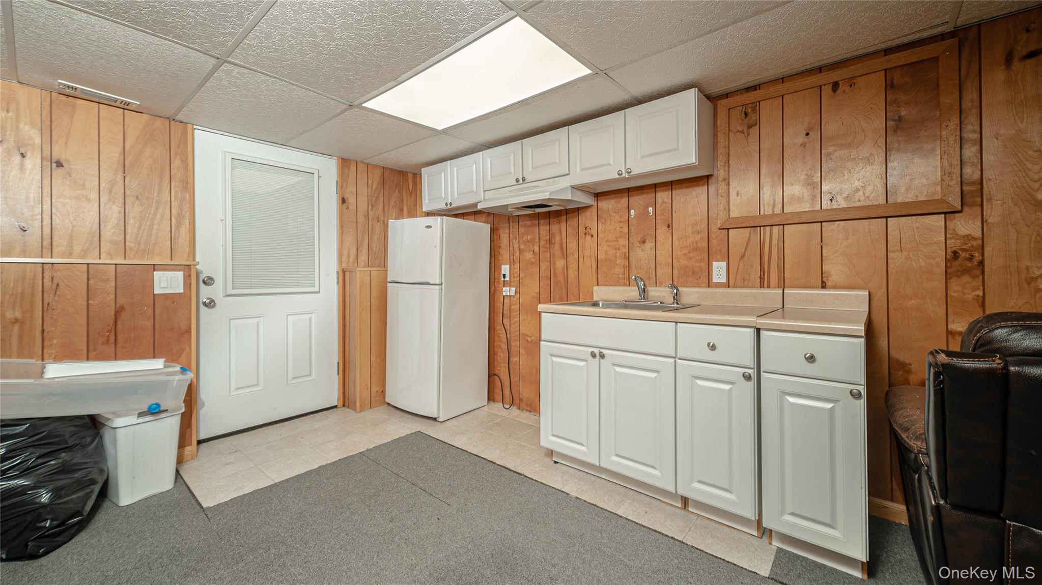 9 Huckleberry Lane East Setauket, NY 11733 - Photo 27 of 33