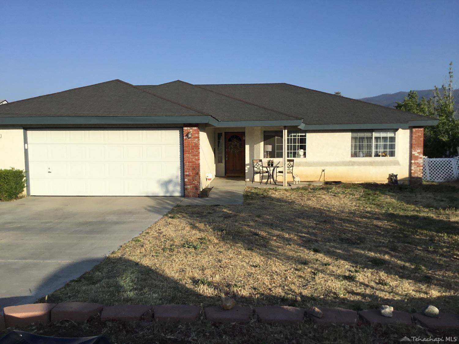 21718 Mid Way Tehachapi, CA 93561 - Photo 11 of 27 Gallery Image 11