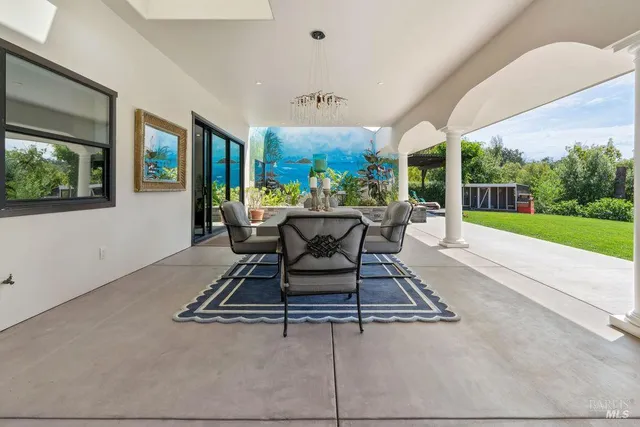 $2,195,000 | 695 Quietwater Road, Santa Rosa, CA 95404