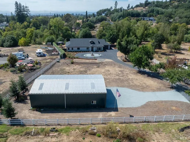 $2,195,000 | 695 Quietwater Road, Santa Rosa, CA 95404