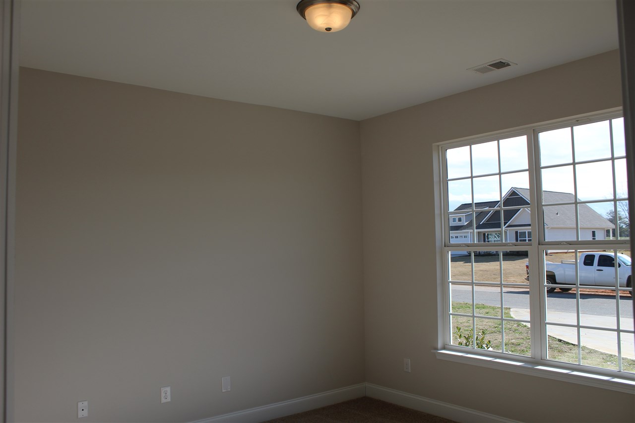 832 West Keepsake Lane Inman, SC 29349 - Photo 4 of 36