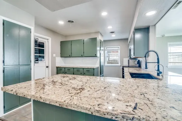 $2,500 | 2418 Patricia Lane, Garland, TX 75041