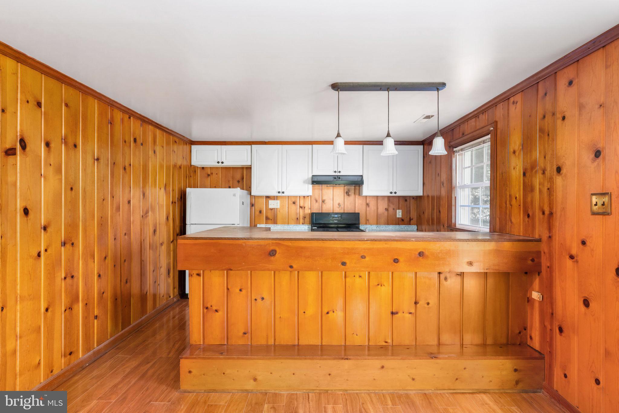 330 Long Point Road Hague, VA 22469 - Photo 10 of 41 Built in bar