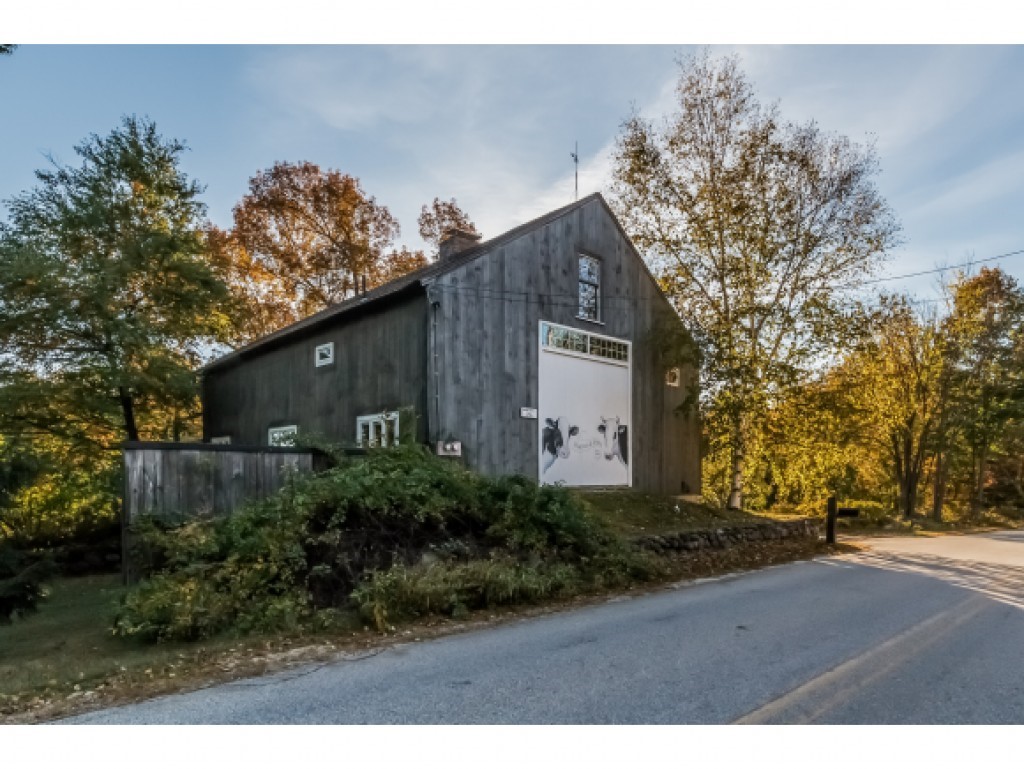 221 Robert Rogers Road Dunbarton, NH 03046 - Photo 1 of 36 Gallery Image 1