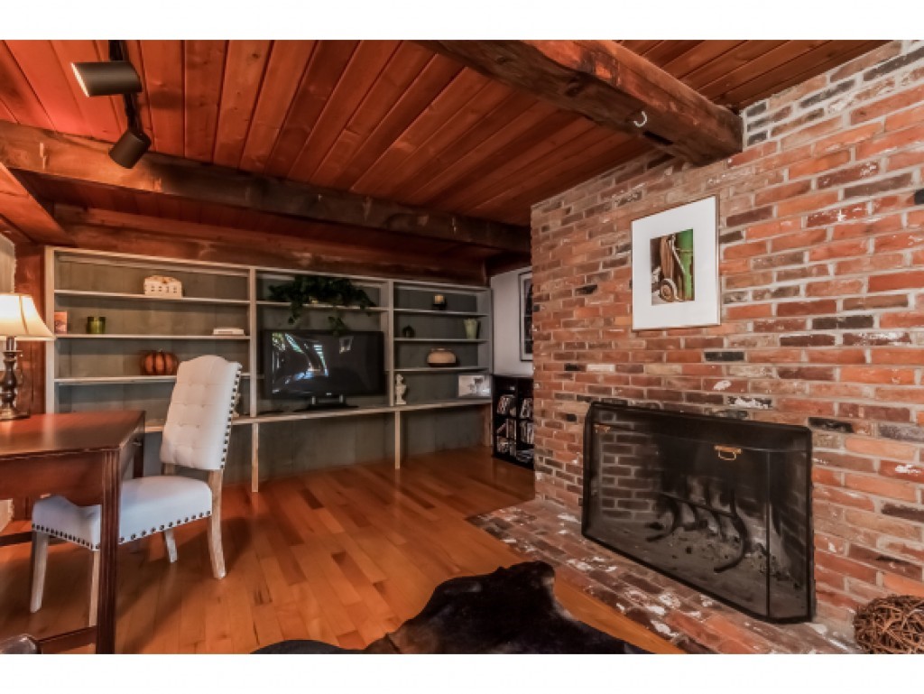 221 Robert Rogers Road Dunbarton, NH 03046 - Photo 17 of 36 Gallery Image 17