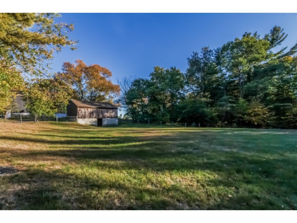 221 Robert Rogers Road Dunbarton, NH 03046 - Photo 5 of 36 Gallery Image 5