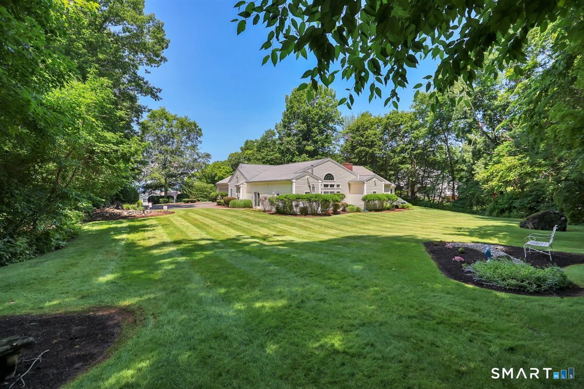 270 Copper Ridge Southington, CT 06489 - Photo 4 of 13