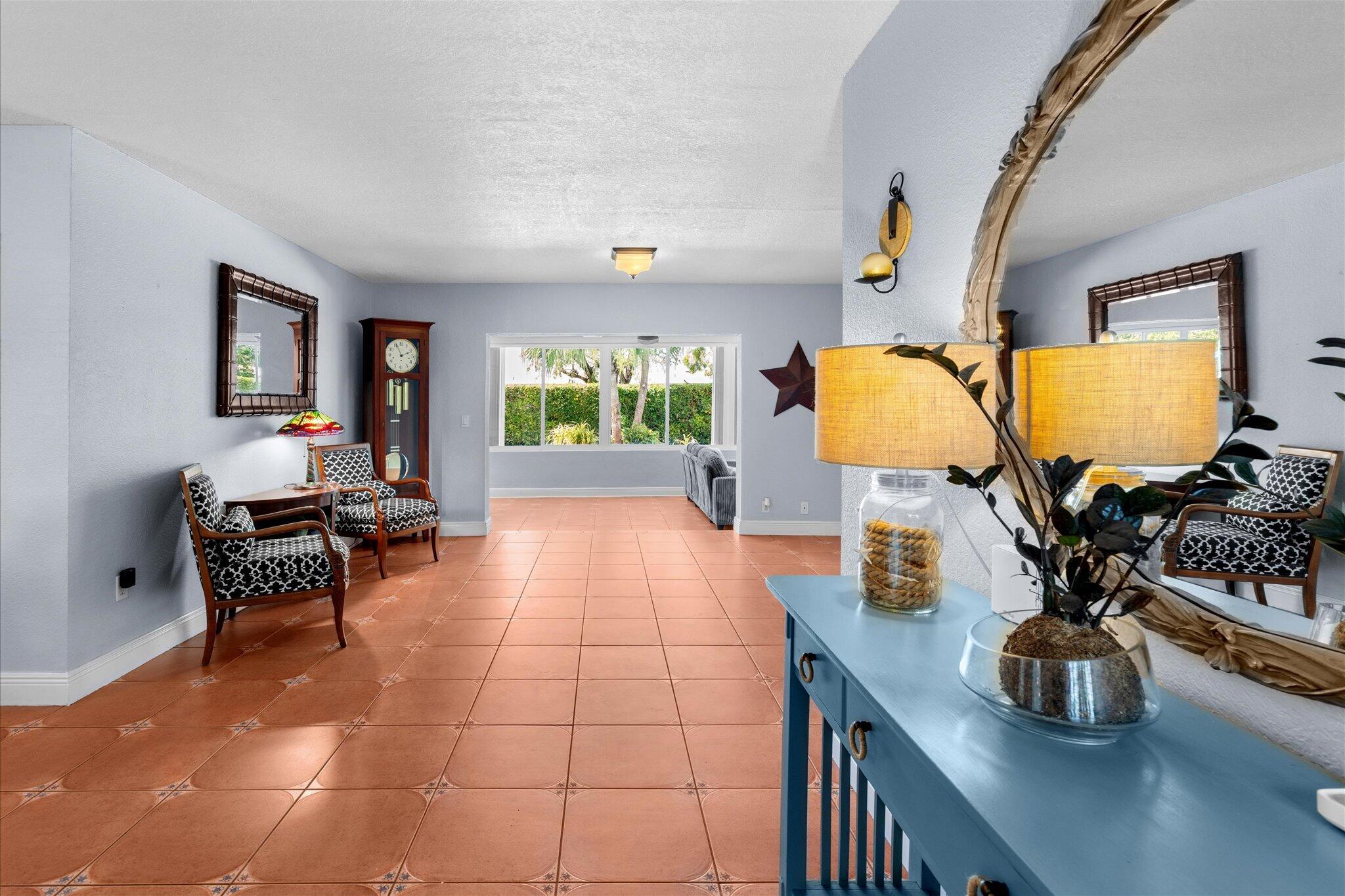 8341 Southwest 14th Street Miami, FL 33144 - Photo 7 of 41 6-34-mkw03378