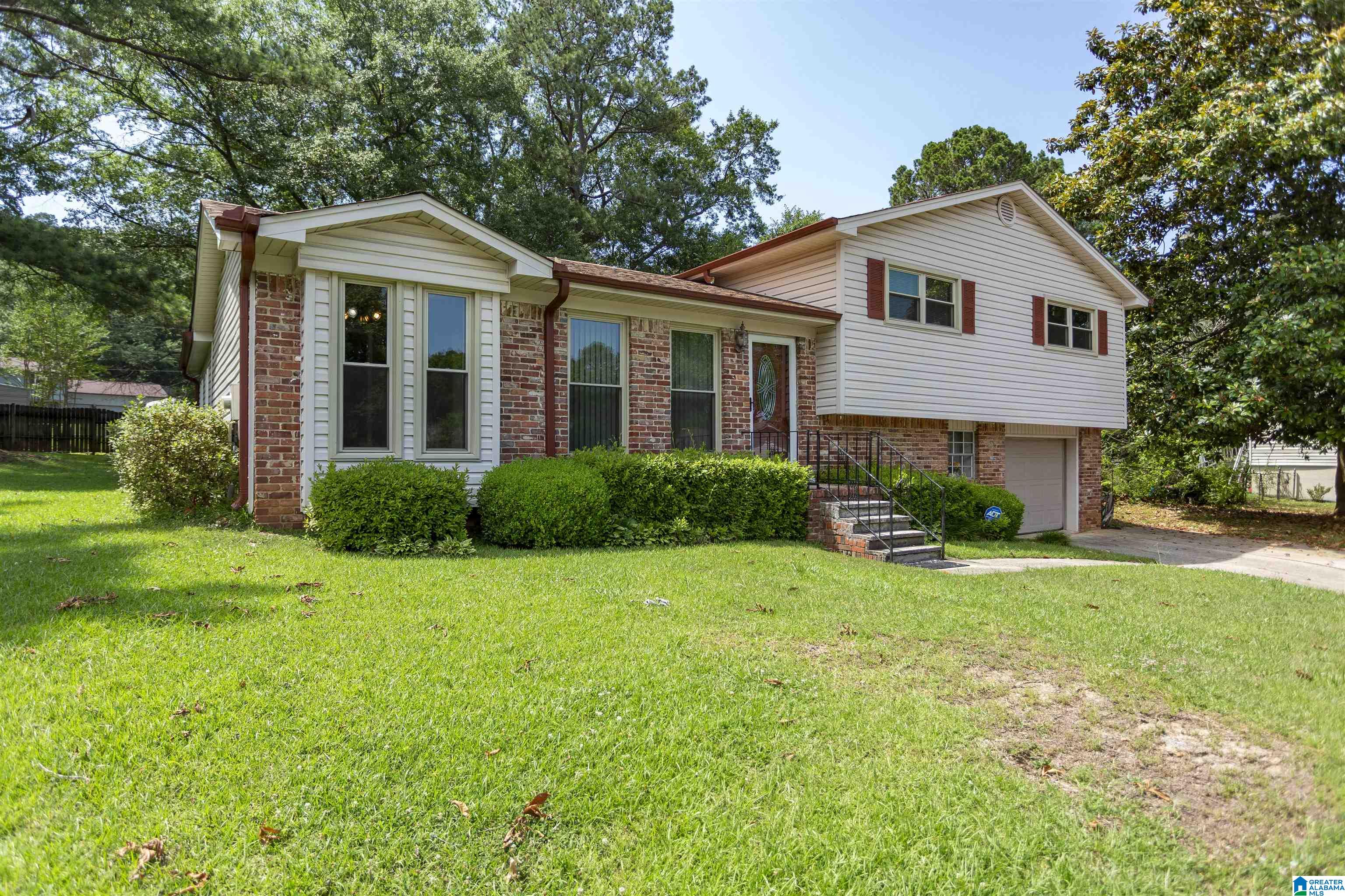 112 Reach Circle Alabaster, AL 35007 - Photo 1 of 47
