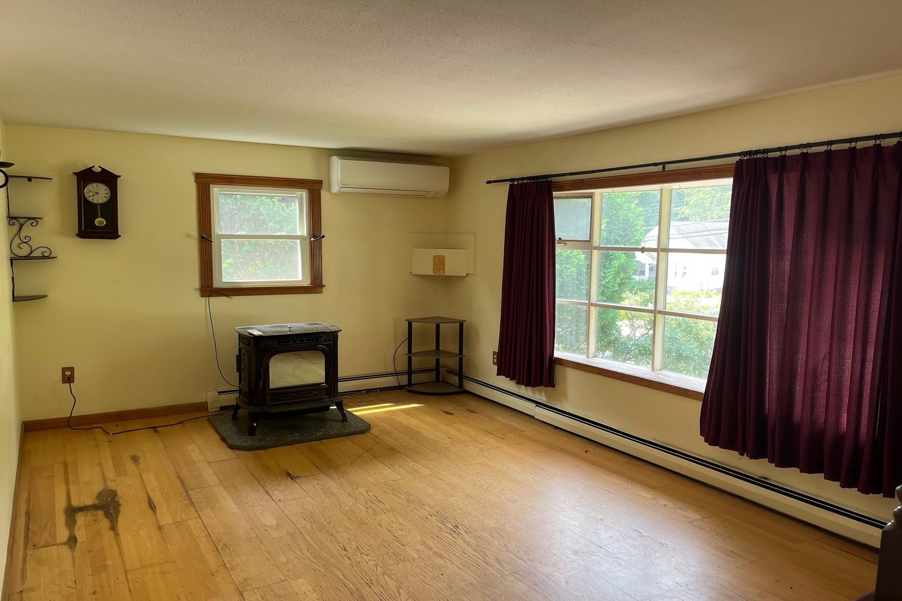 168 Lincoln Avenue Rutland, VT 05701 - Photo 4 of 37 Gallery Image 4