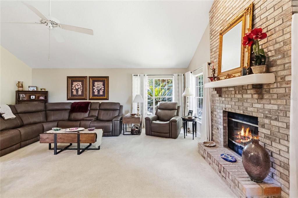 2043 Sawgrass Drive Apopka, FL 32712 - Photo 6 of 28