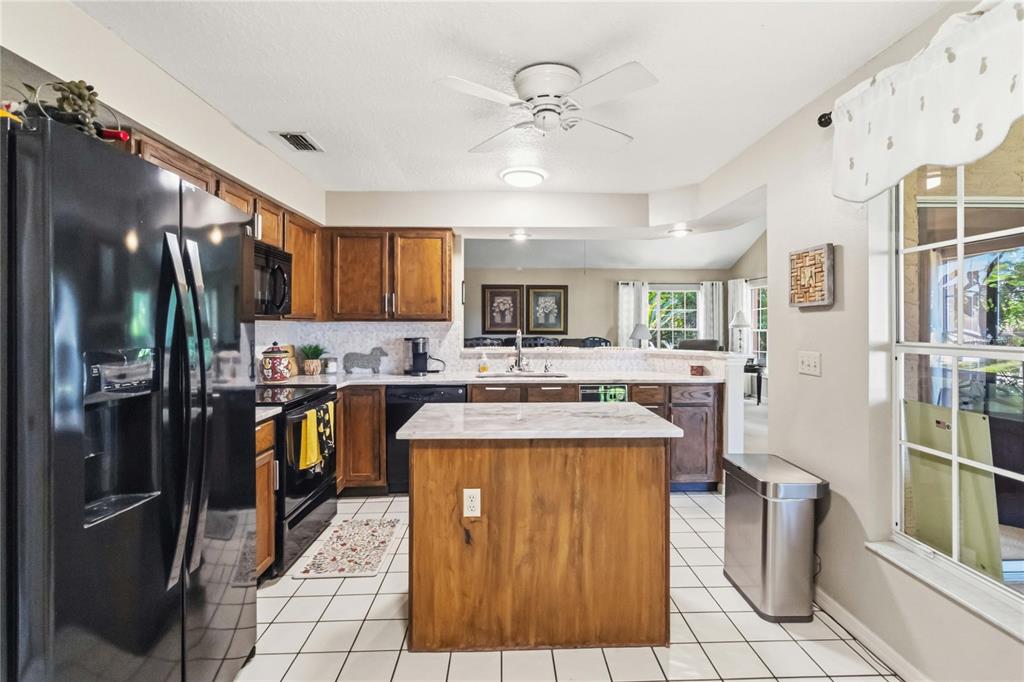 2043 Sawgrass Drive Apopka, FL 32712 - Photo 9 of 28