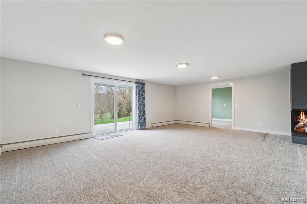 2064 North Long Lake Road Fenton, MI 48430 - Photo 15 of 24 Gallery Image 15