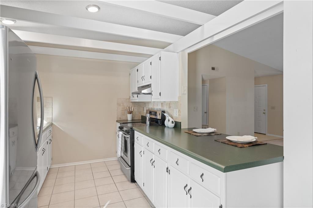 4332 Lake Jeanette Road Greensboro, NC 27455 - Photo 15 of 46