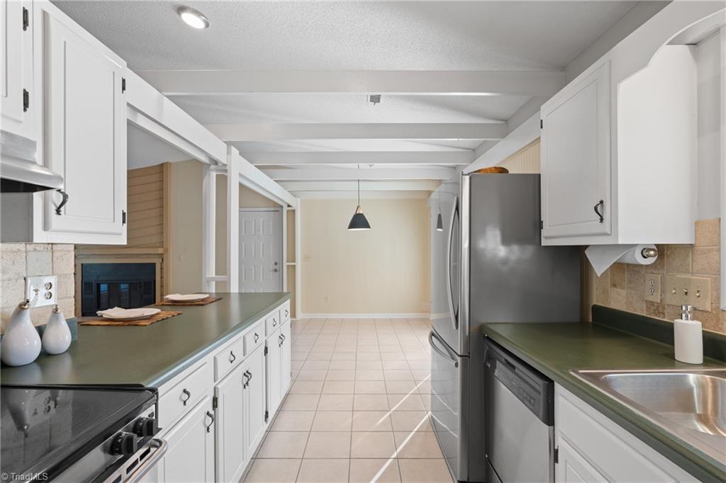 4332 Lake Jeanette Road Greensboro, NC 27455 - Photo 19 of 46