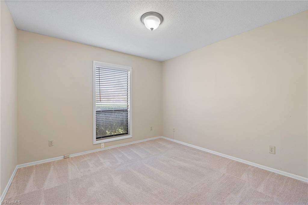 4332 Lake Jeanette Road Greensboro, NC 27455 - Photo 30 of 46