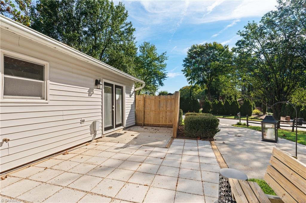 4332 Lake Jeanette Road Greensboro, NC 27455 - Photo 33 of 46