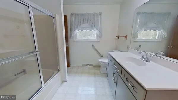 $1,770 | 334 Allegheny Drive, York, PA 17402