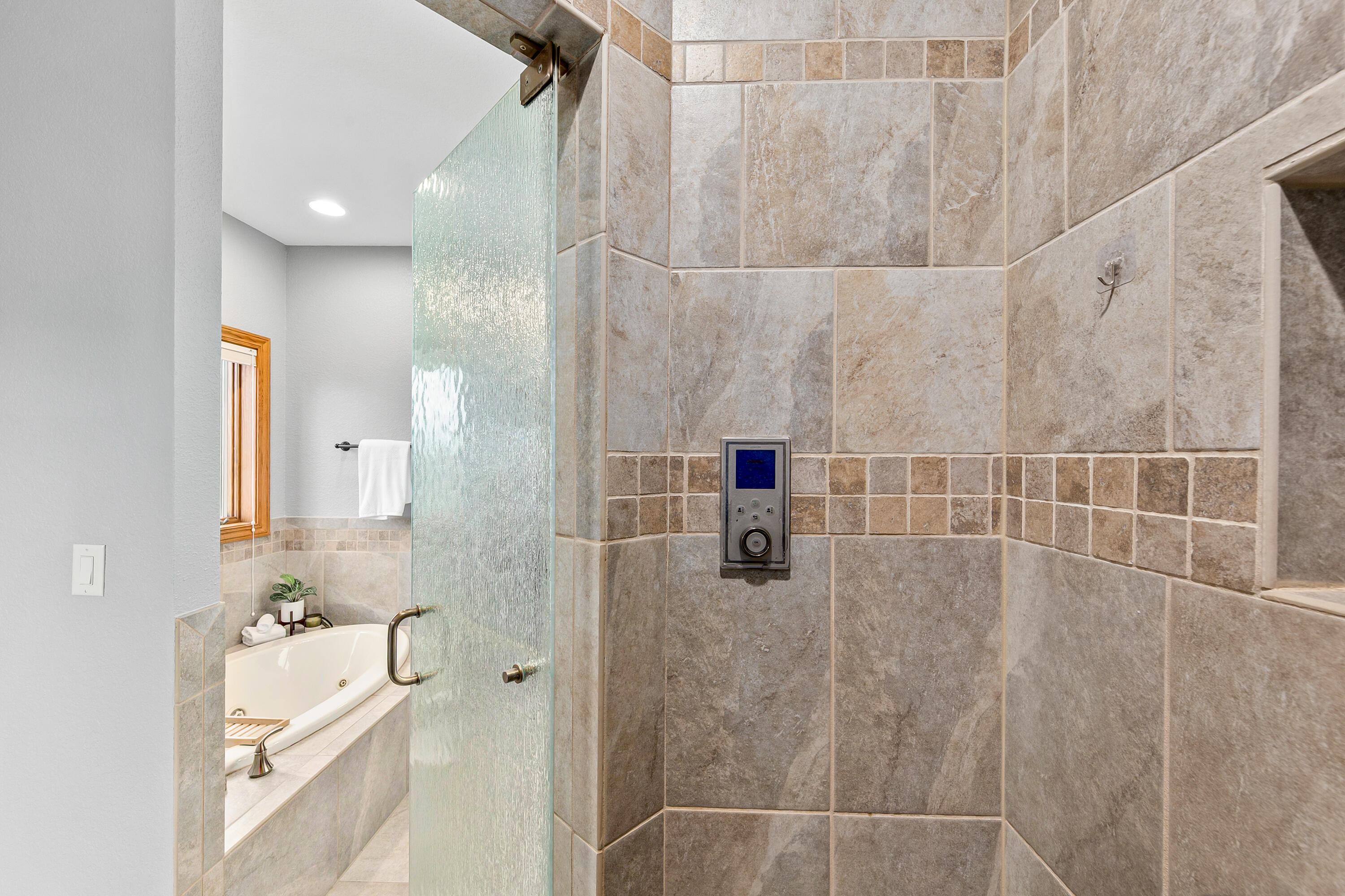 S62W28195 Ridge Valley Road Genesee, WI 53189 - Photo 33 of 68 Kohler shower jet system with user memory