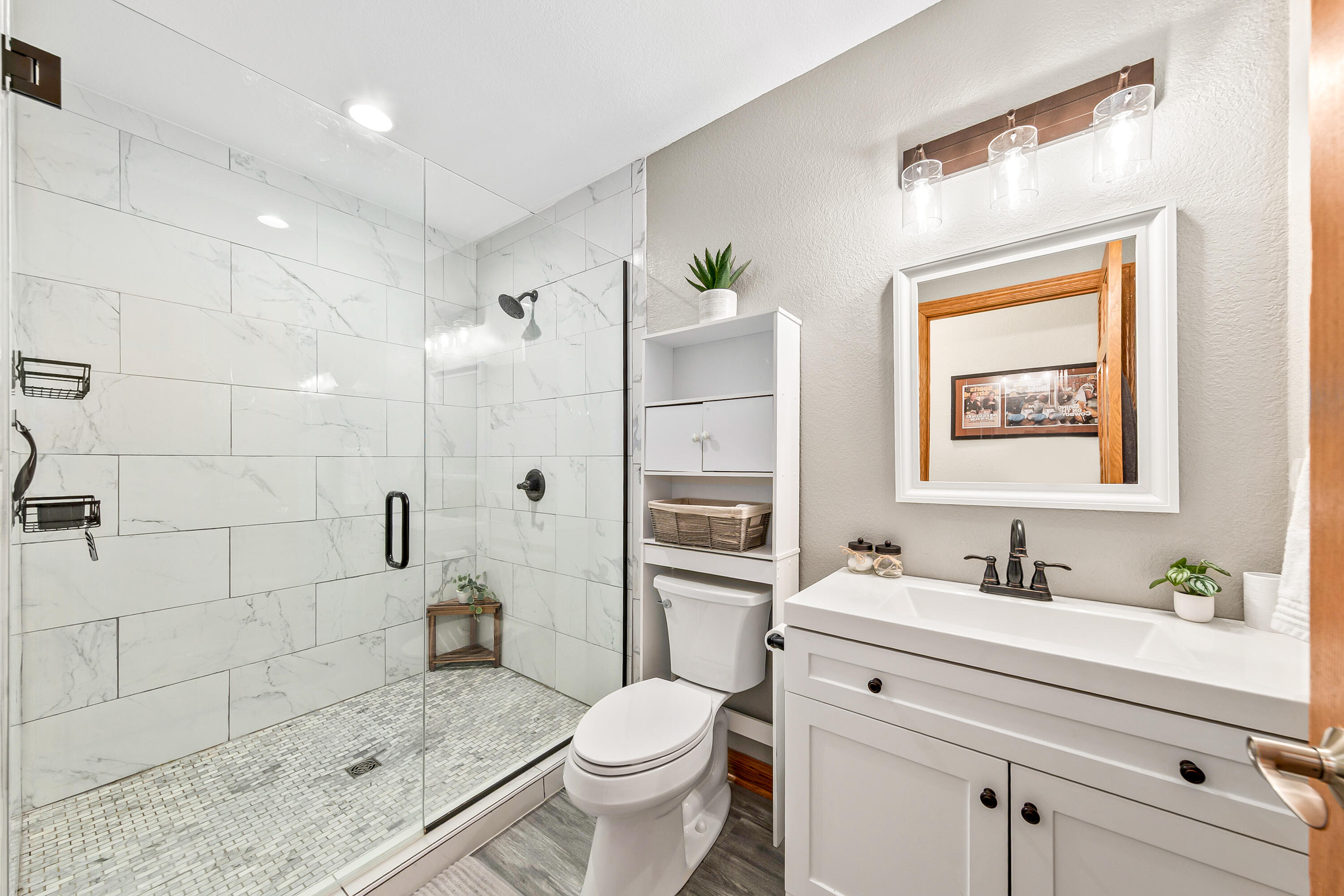 S62W28195 Ridge Valley Road Genesee, WI 53189 - Photo 39 of 68 Bathroom- LL