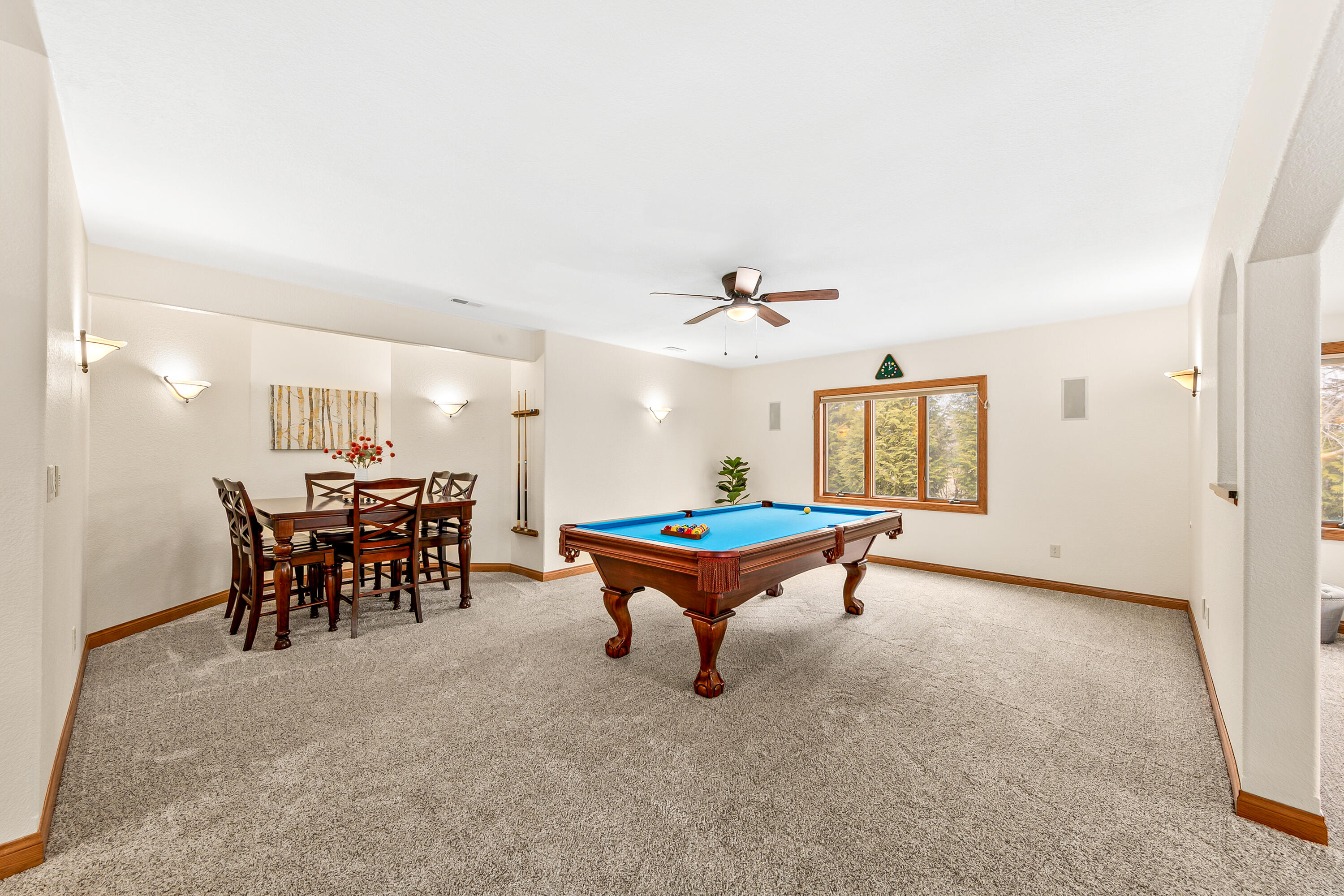 S62W28195 Ridge Valley Road Genesee, WI 53189 - Photo 49 of 68 Entertaining space- LL