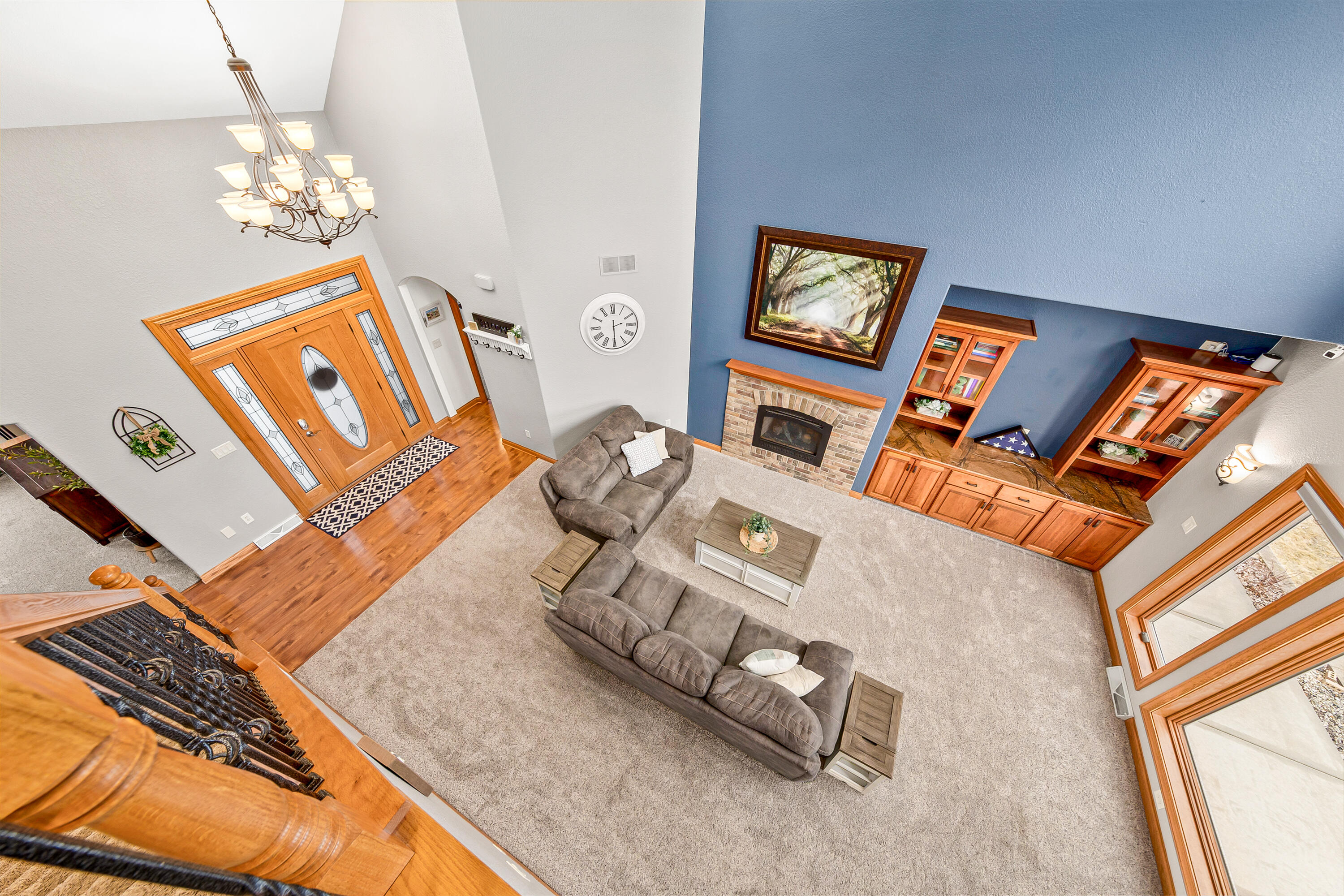 S62W28195 Ridge Valley Road Genesee, WI 53189 - Photo 10 of 68 Great Room