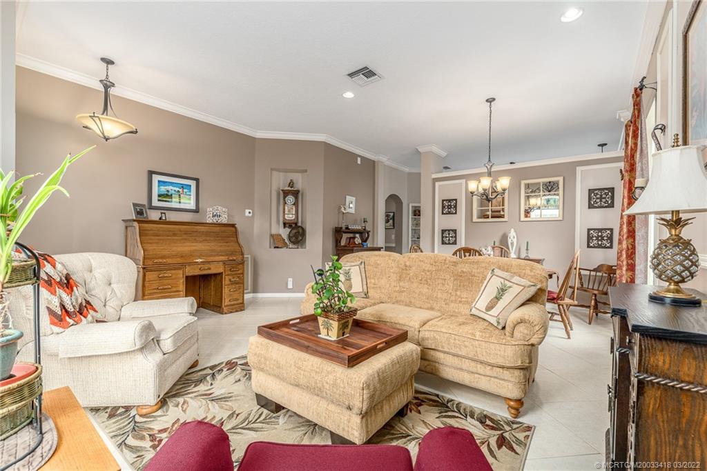 2587 Southeast Springtree Place Stuart, FL 34997 - Photo 16 of 28