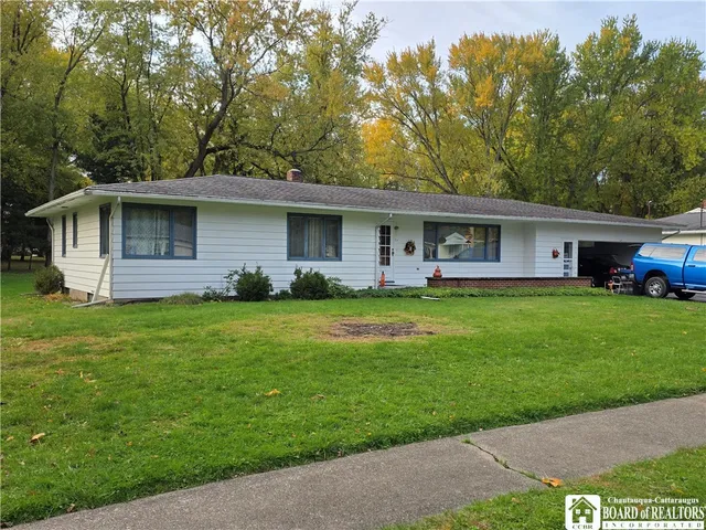 $275,000 | 9 Carol Avenue, Pomfret, NY 14063