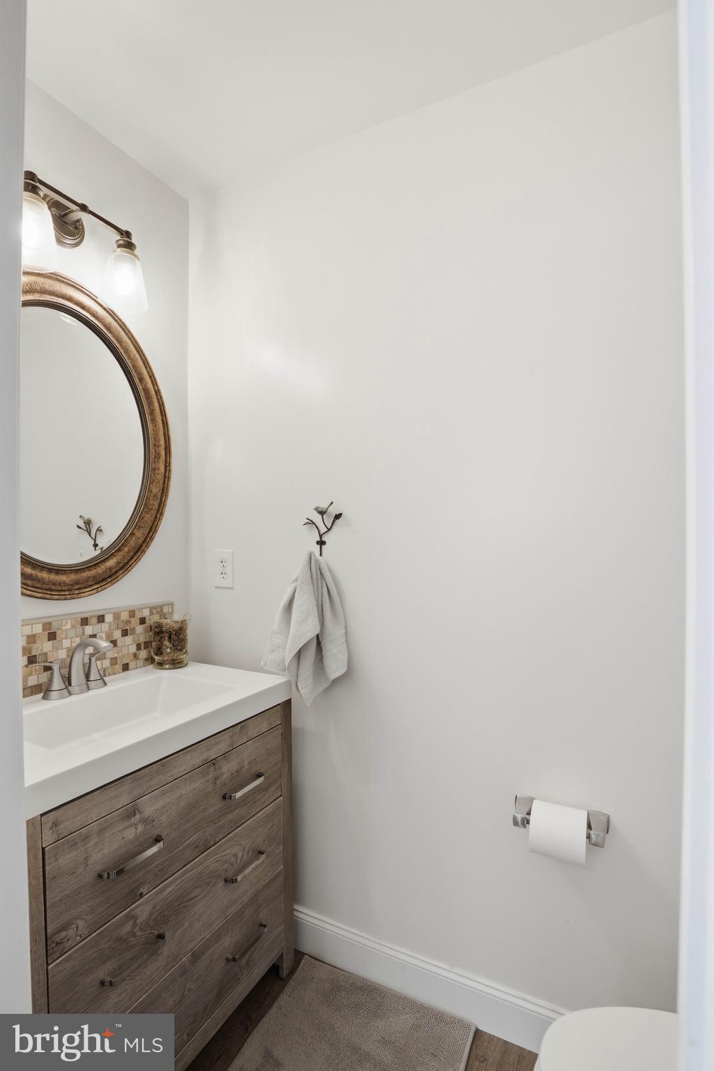 320 North New Street Lititz, PA 17543 - Photo 21 of 45 Powder room