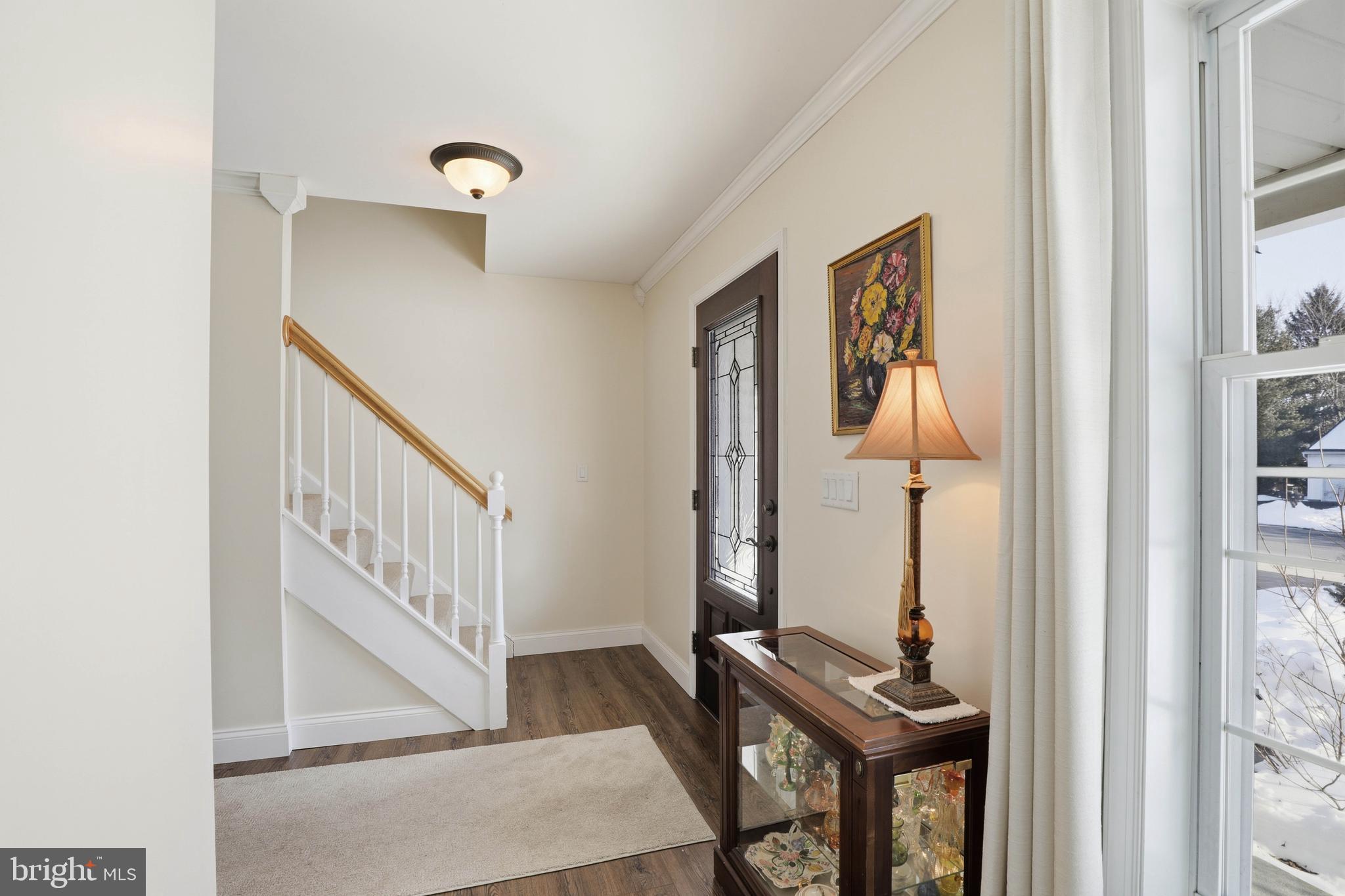 320 North New Street Lititz, PA 17543 - Photo 9 of 45 Foyer