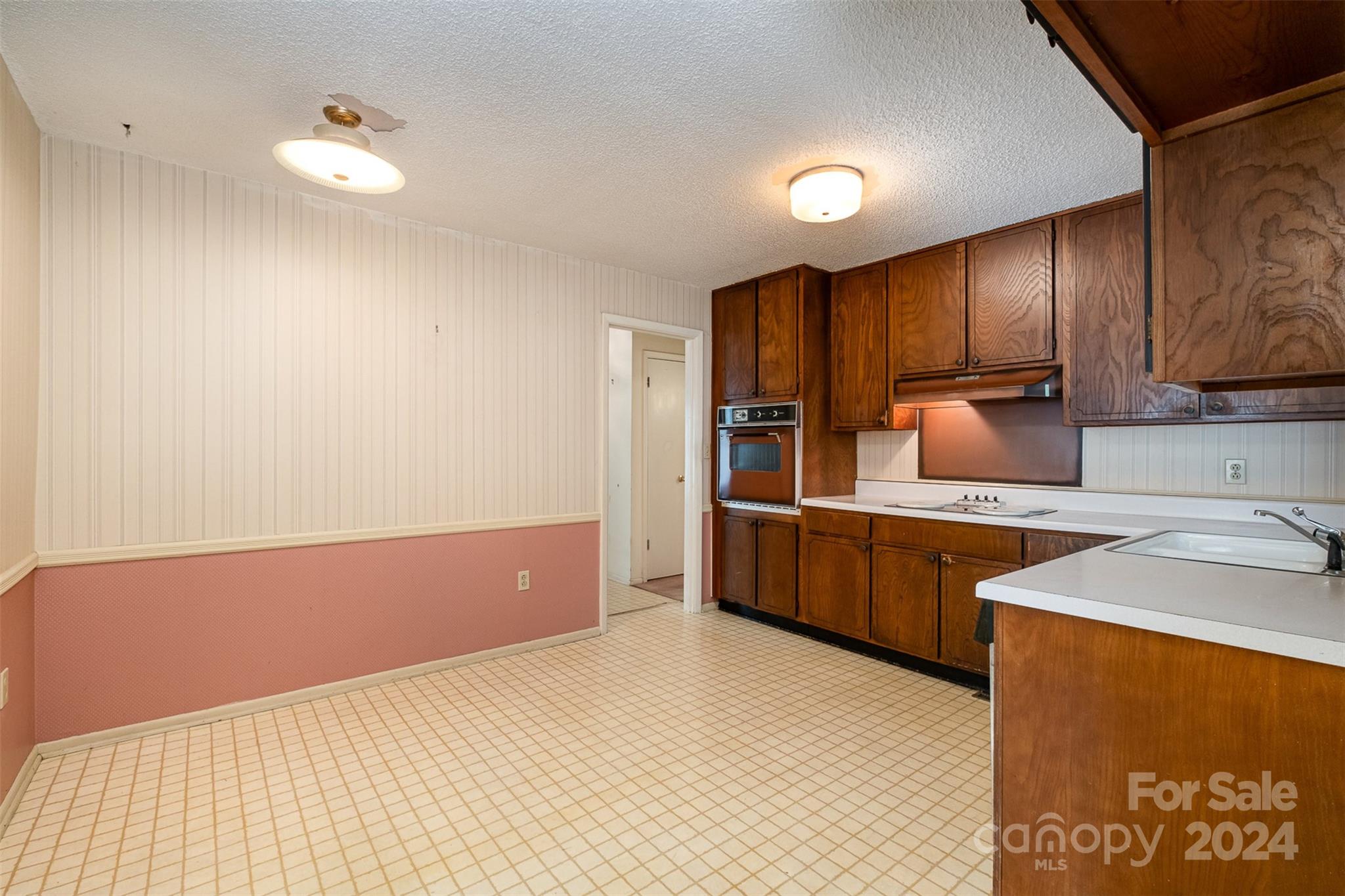 1444 Sansberry Road Charlotte, NC 28262 - Photo 11 of 36 Gallery Image 11