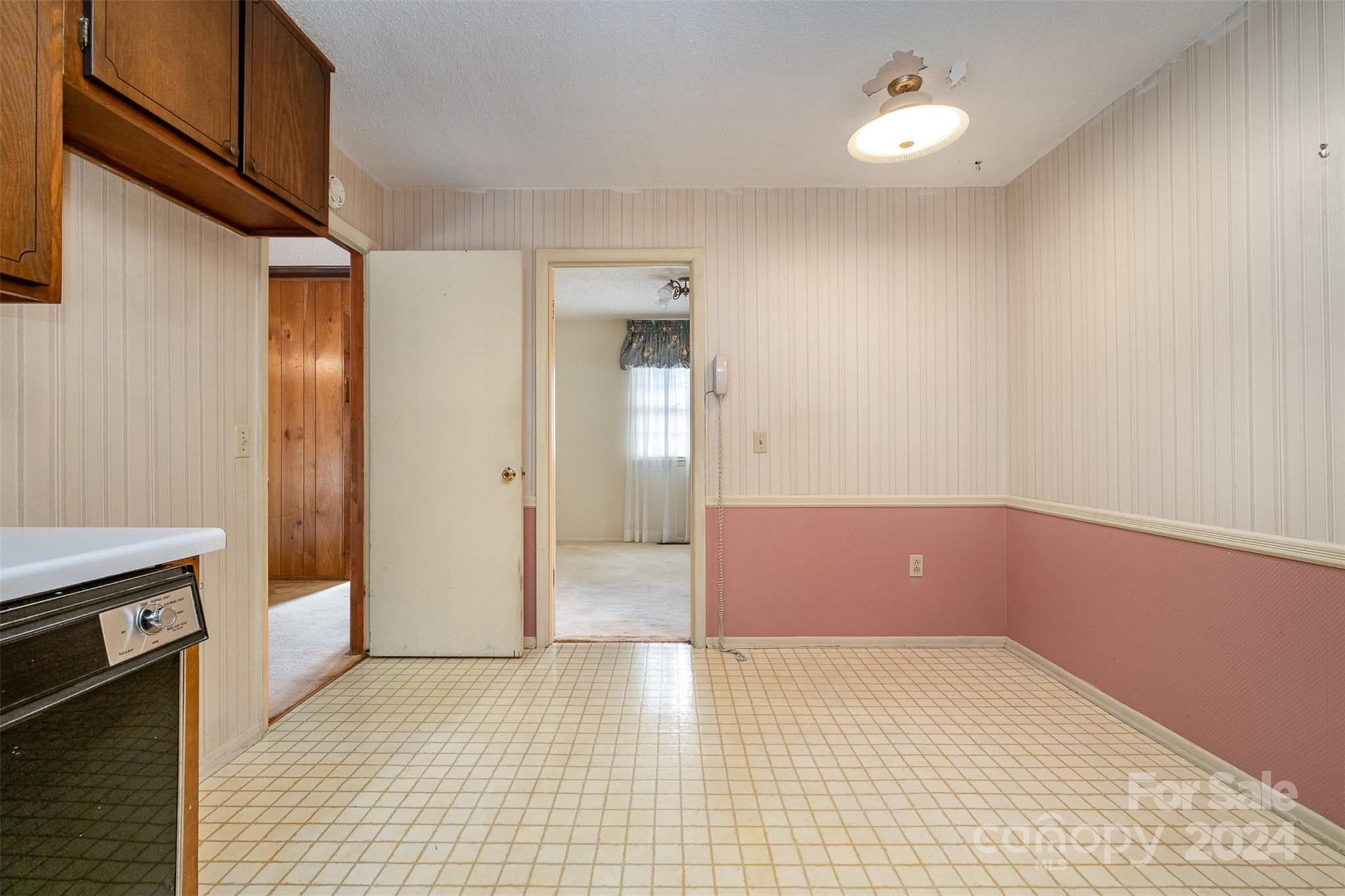 1444 Sansberry Road Charlotte, NC 28262 - Photo 16 of 36 Gallery Image 16