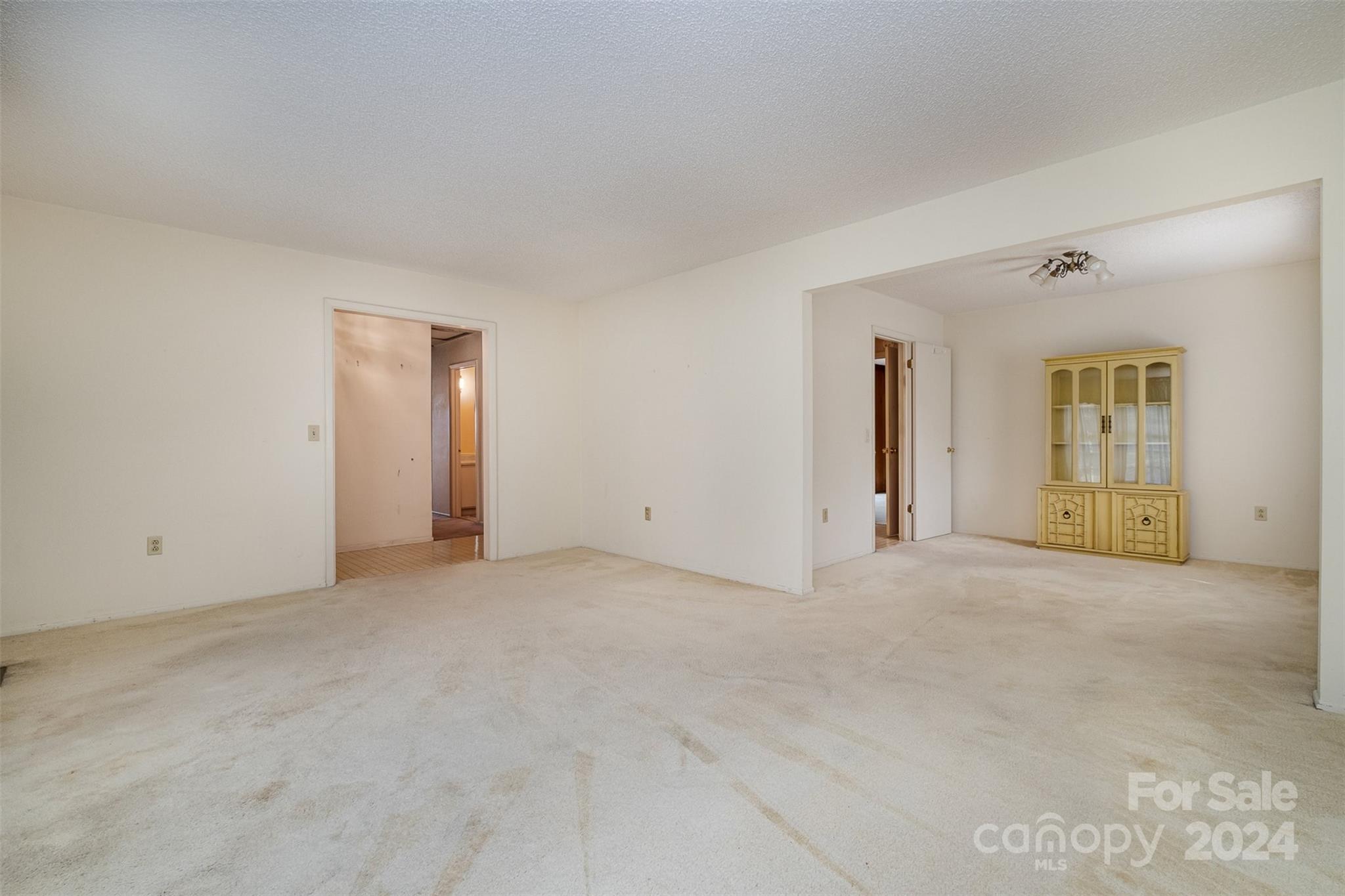 1444 Sansberry Road Charlotte, NC 28262 - Photo 5 of 36 Gallery Image 5