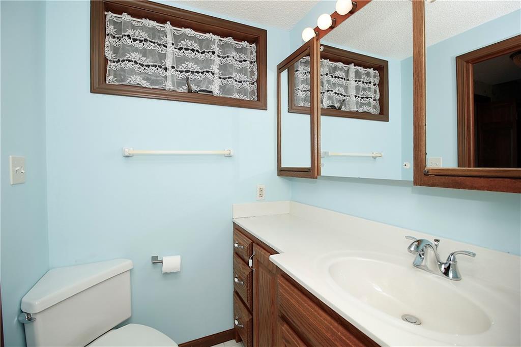 25025 Northeast 1850 Road Garnett, KS 66032 - Photo 21 of 31