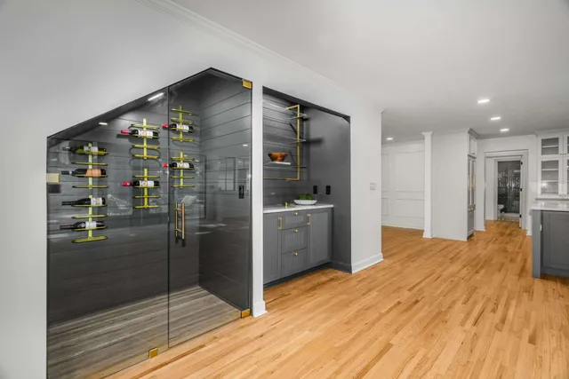 a view of utility room