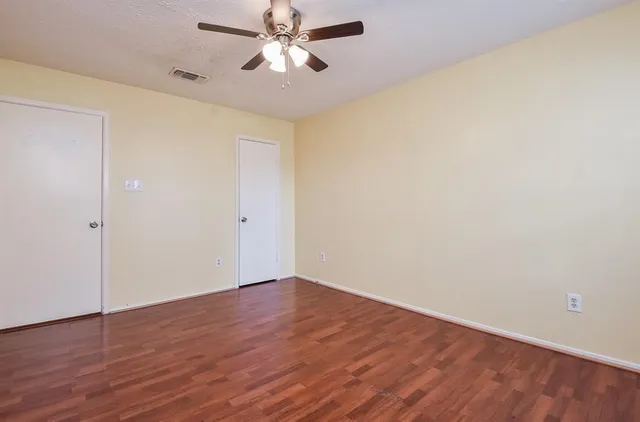 $135,000 | 10555 Turtlewood Court, Unit 405, Houston, TX 77072