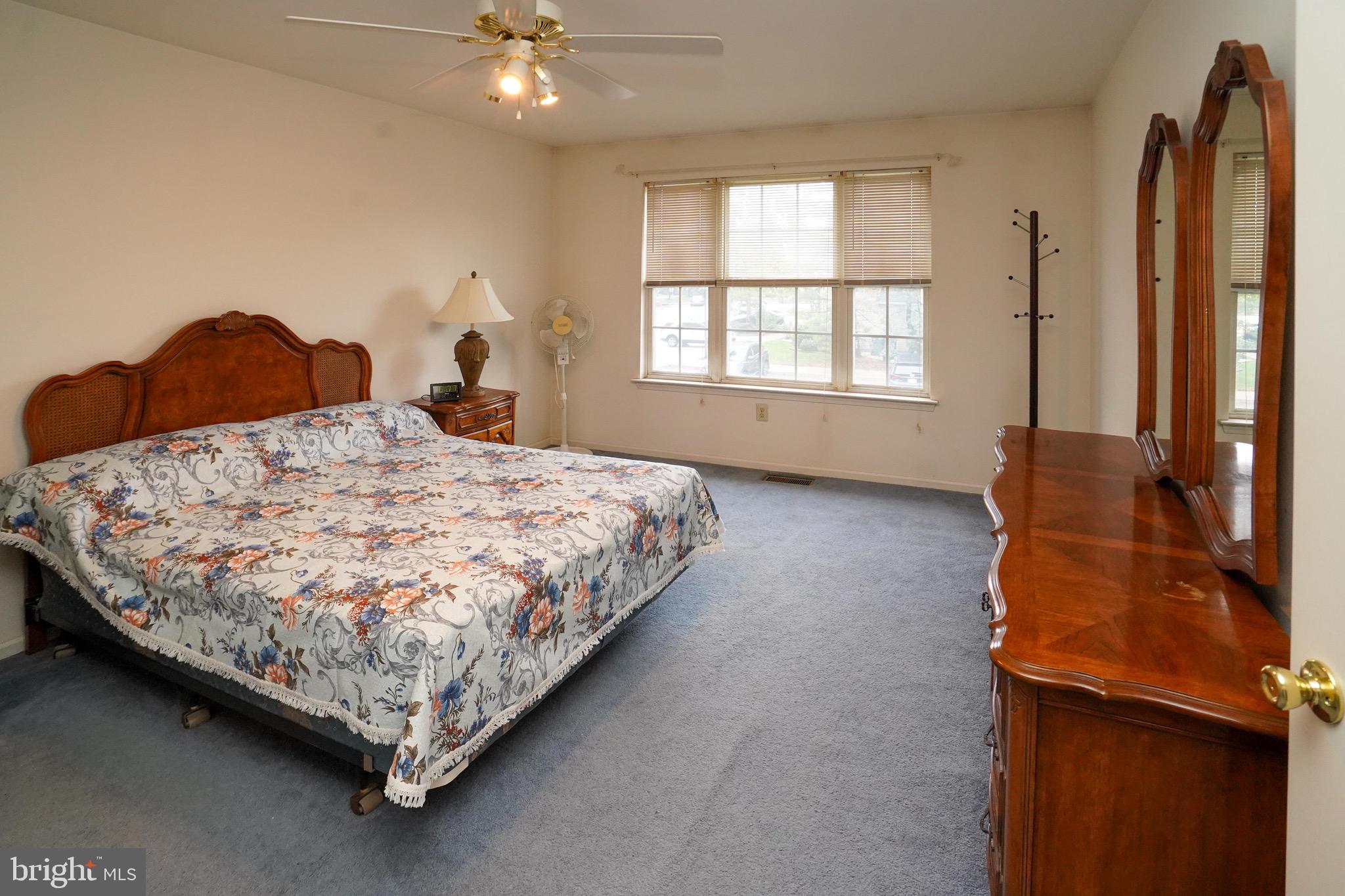 1302 Lakeside Drive Palmyra, NJ 08065 - Photo 15 of 20