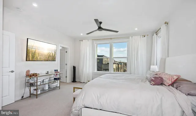 $3,700 | 16204 Connors Way, Unit 62, Rockville, MD 20855