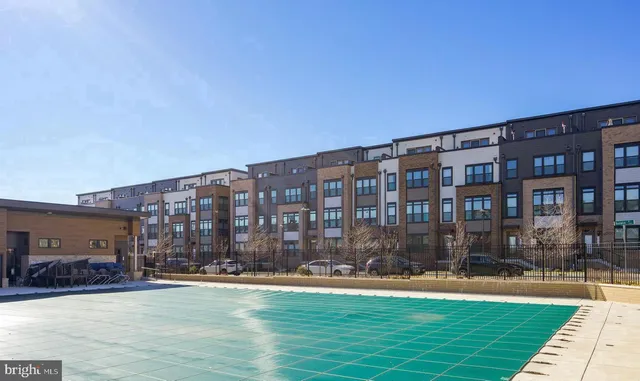 $3,700 | 16204 Connors Way, Unit 62, Rockville, MD 20855