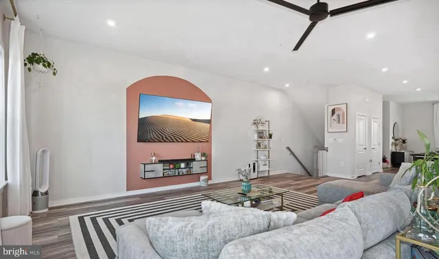 $3,700 | 16204 Connors Way, Unit 62, Rockville, MD 20855