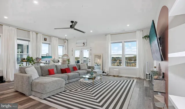 $3,700 | 16204 Connors Way, Unit 62, Rockville, MD 20855